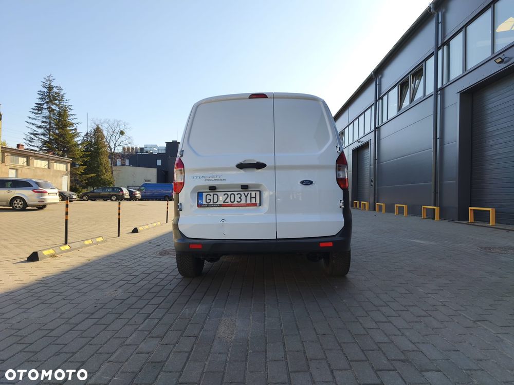 Ford Transit Courier - 5