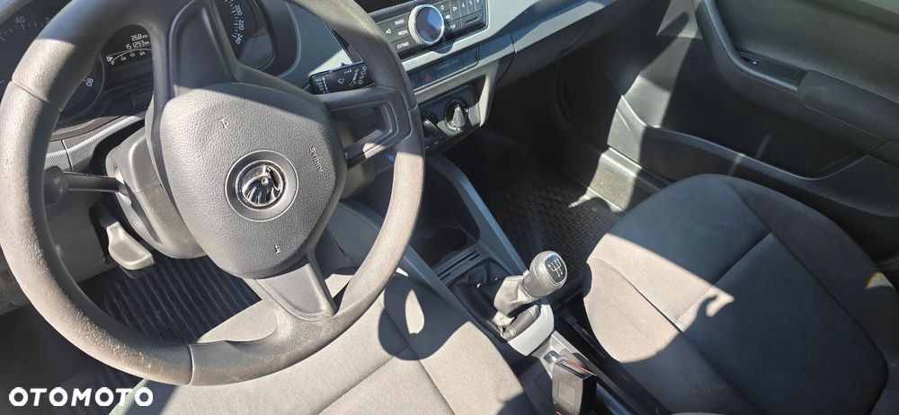 Skoda Fabia 1.2 TSI Active - 8
