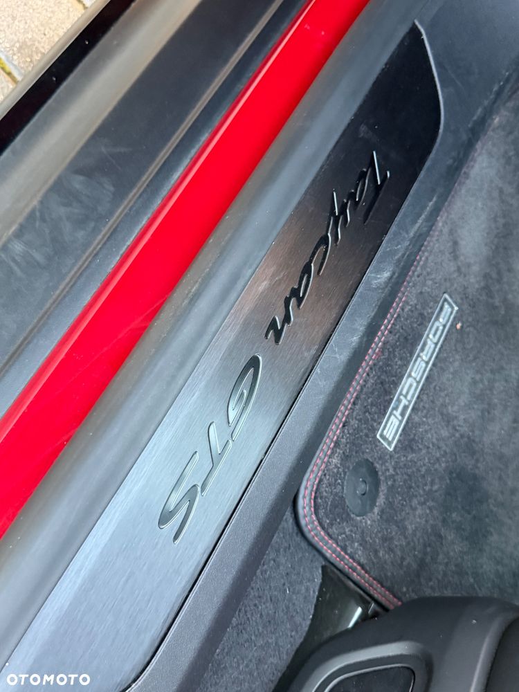 Porsche Taycan GTS - 11