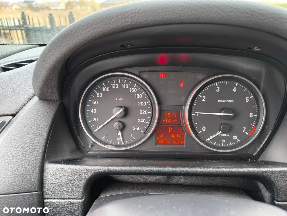 BMW X1 - 10