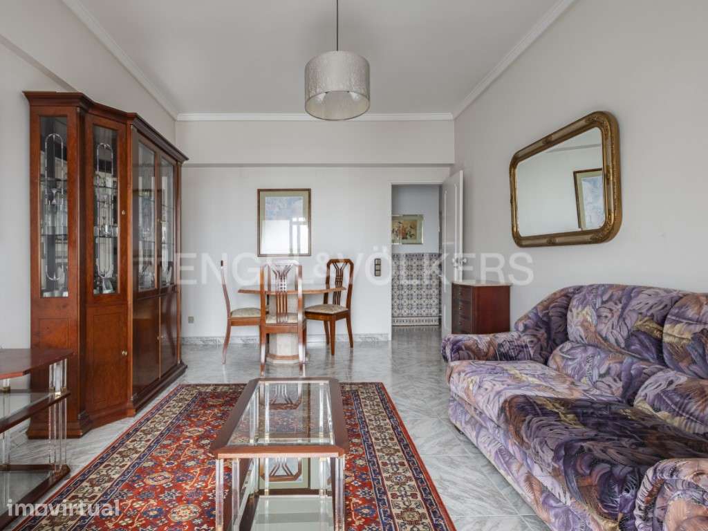 Apartamento T2, no Beato, com áreas generosas. - Grande imagem: 4/28