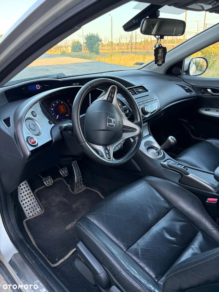 Honda Civic 1.8 Executive - 5