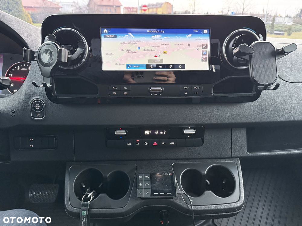 Mercedes-Benz Sprinter - 30