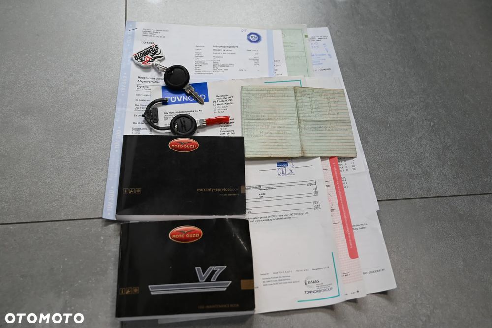 Moto Guzzi V7 - 28