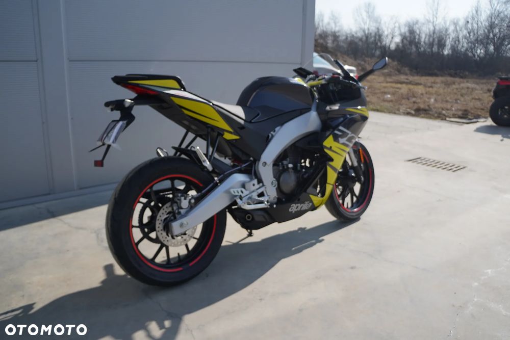 Aprilia RS - 9