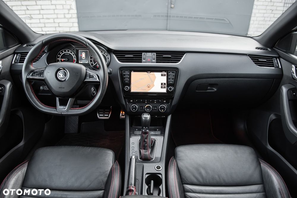 Skoda Octavia 2.0 TDI 4x4 DSG RS - 22