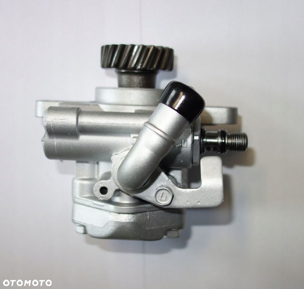 Pompa wspomagania mitsubishi canter fuso 3.0 did 4m42 2005-2011 kyb - 3