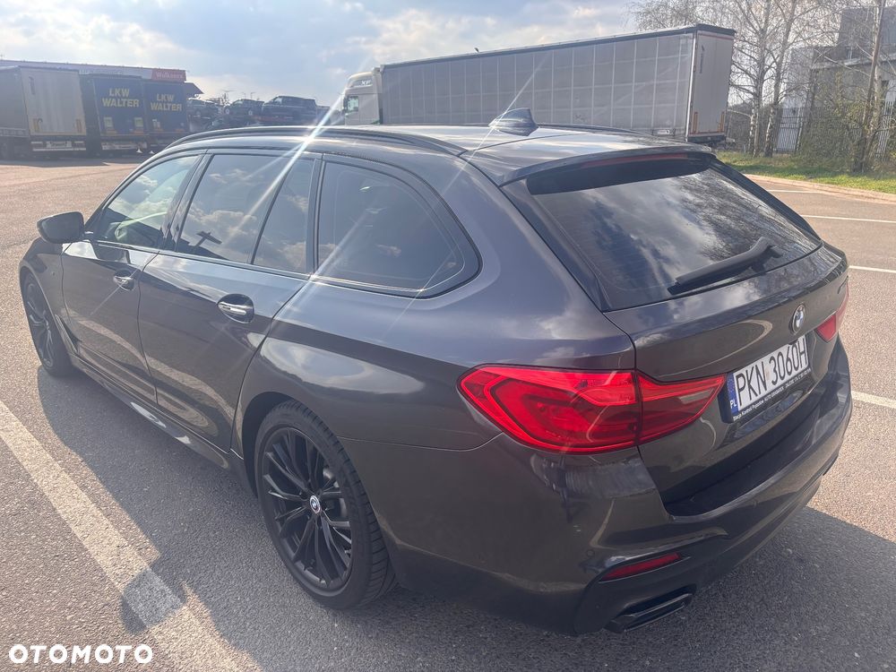 BMW Seria 5 M550d xDrive - 4