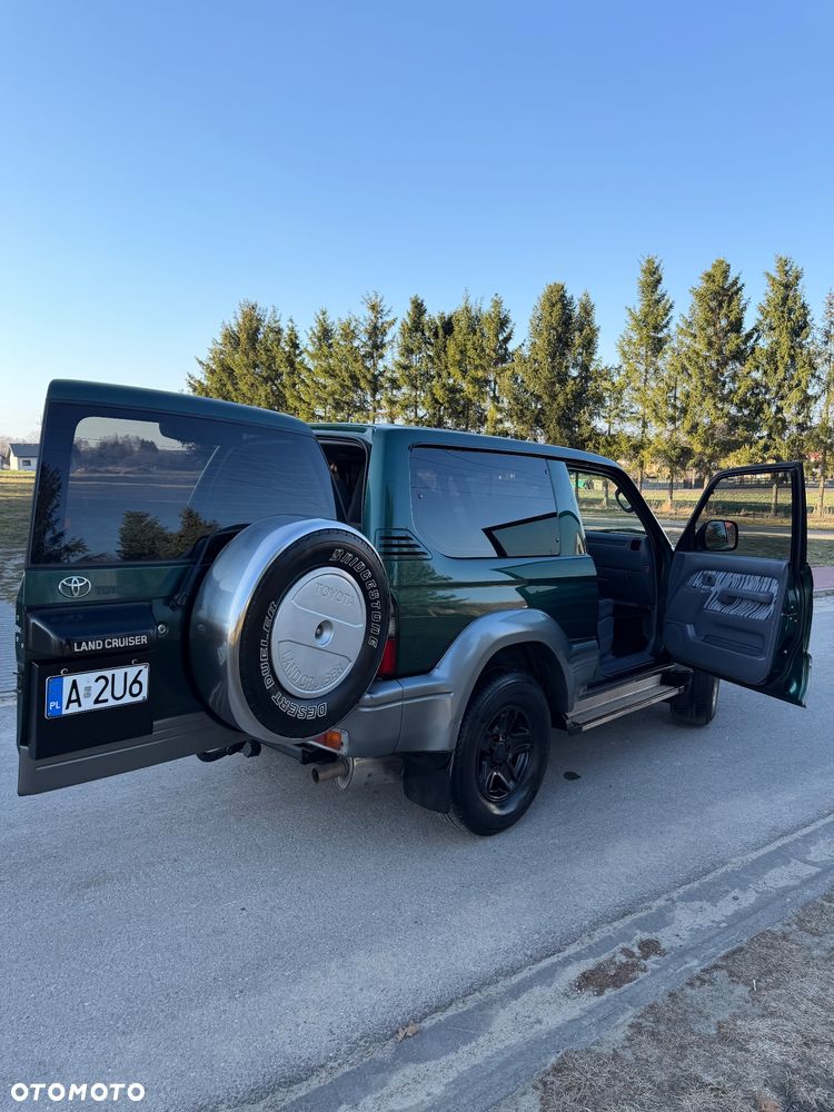 Toyota Land Cruiser - 20
