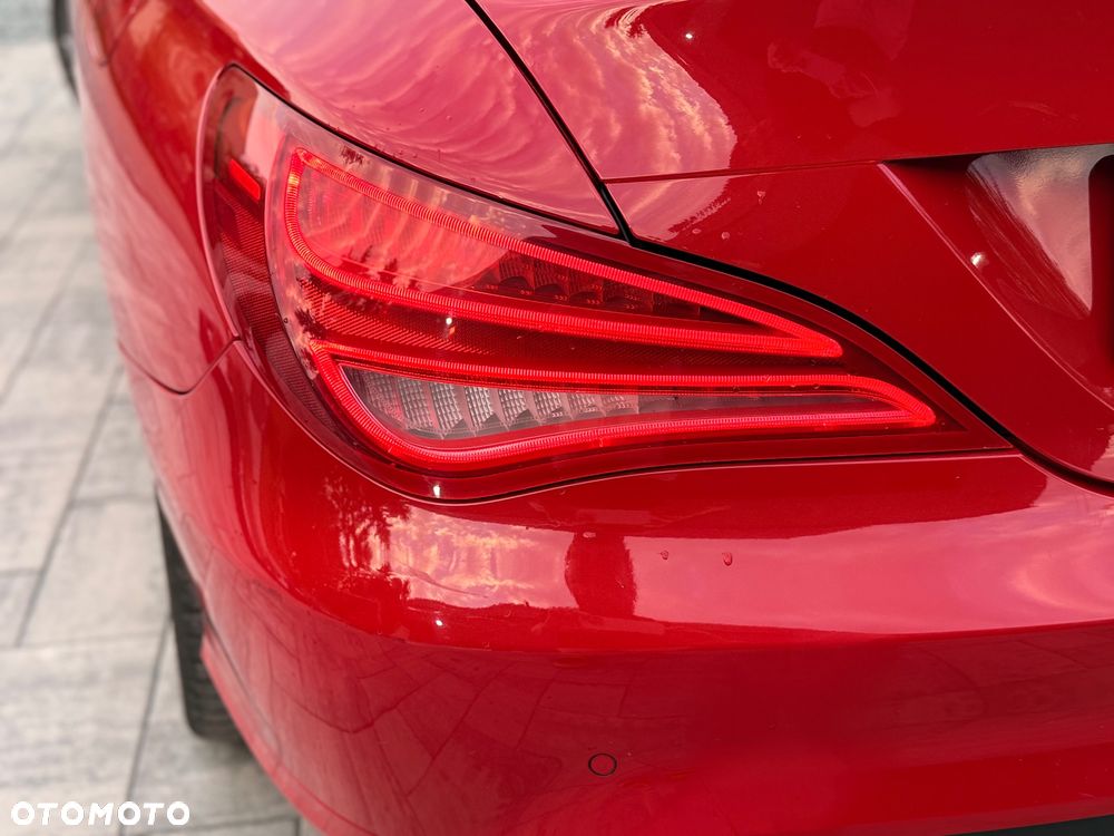 Mercedes-Benz CLA 200 AMG Line - 12