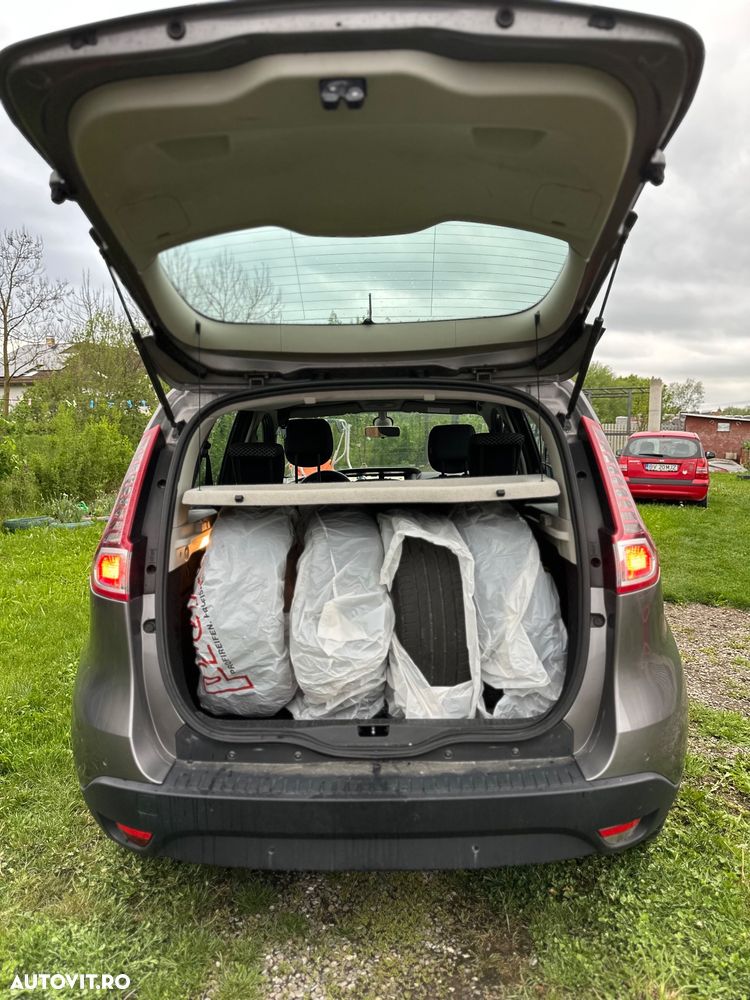 Renault Scenic - 7