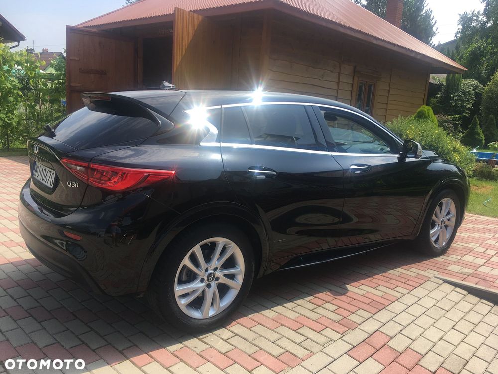 Infiniti Q30 1.5d Business Executive 7DCT - 3