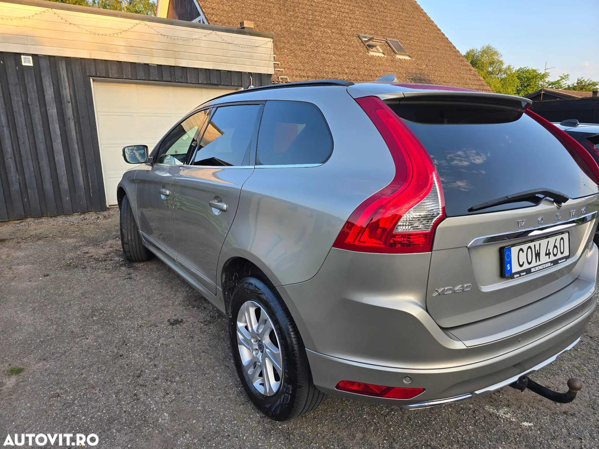 Volvo XC 60 D4 AWD Momentum - 6