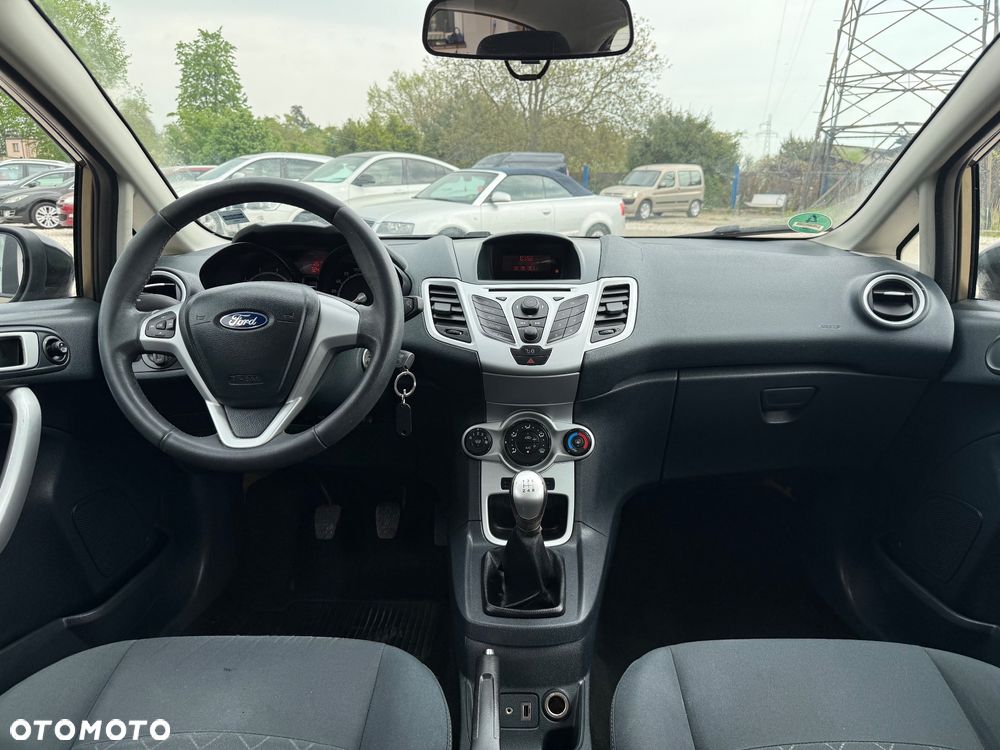 Ford Fiesta 1.25 Titanium EU5 - 31