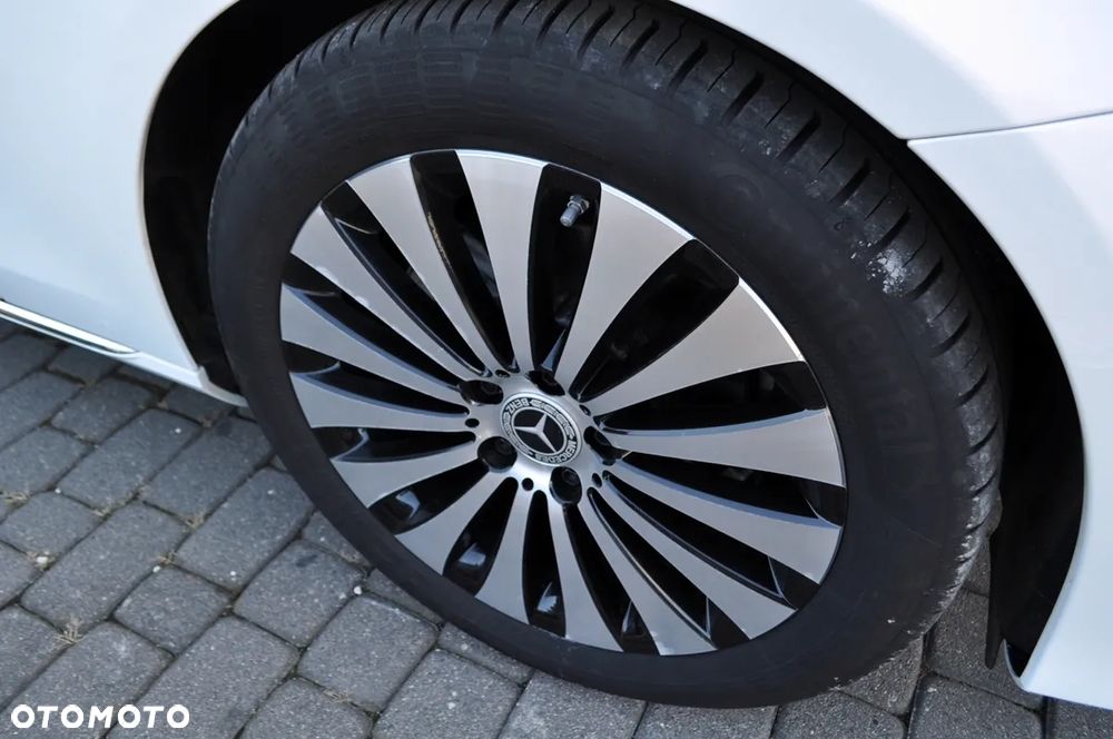 Mercedes-Benz Klasa E 200 d 9G-TRONIC - 37