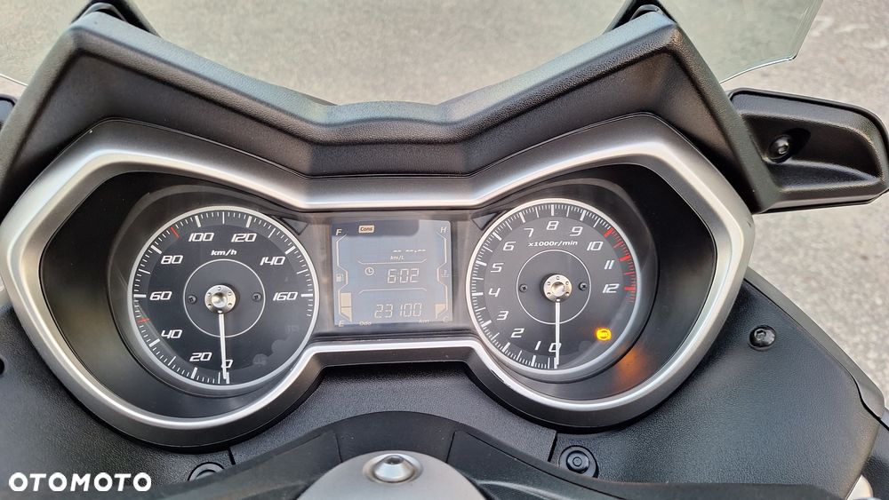 Yamaha X-max - 30