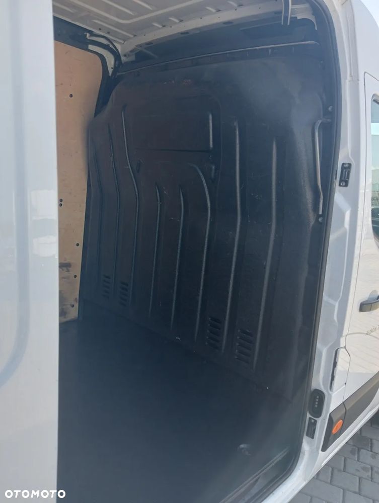 Renault Master FURGON L3H2 180KM - 11