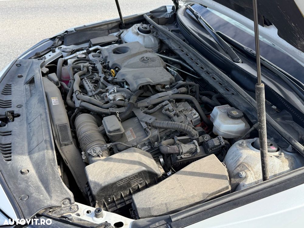 Toyota Camry 2.5 Hybrid Exclusive - 9
