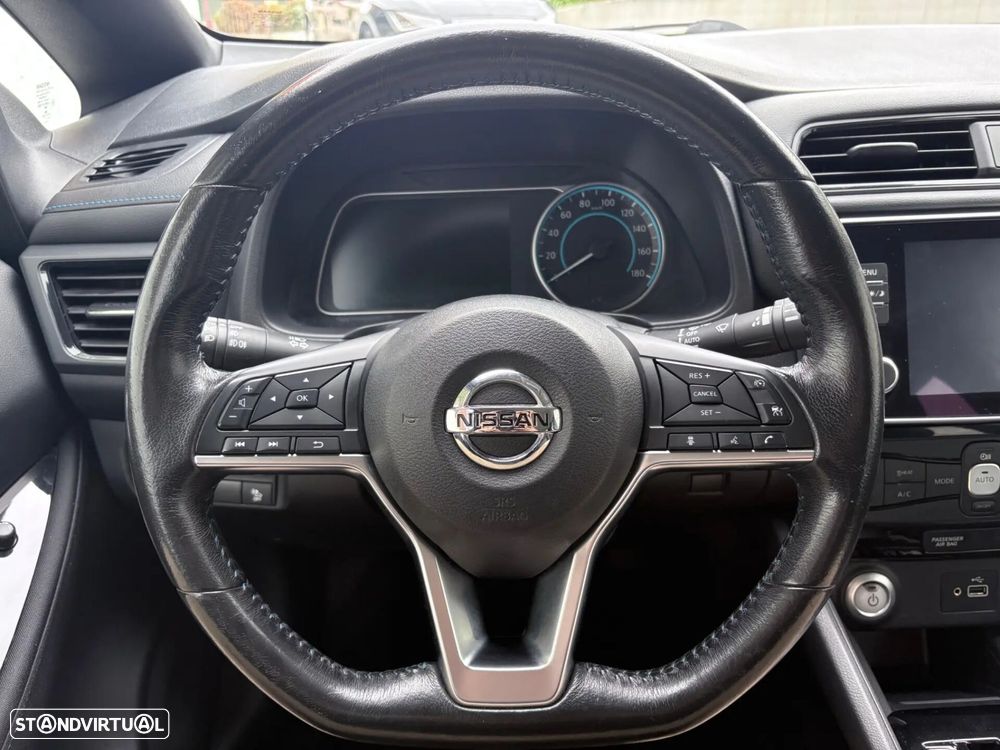Nissan Leaf 40 kWh Acenta - 37