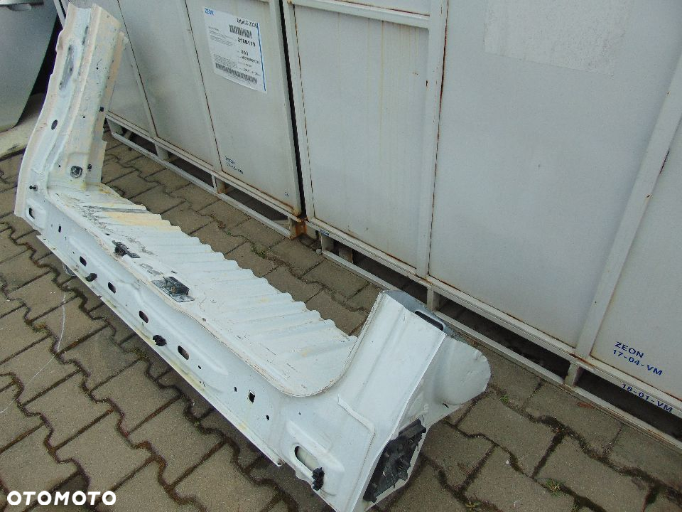 TRAFIC VIVARO 1,6 podłoga tył element cięty - 2