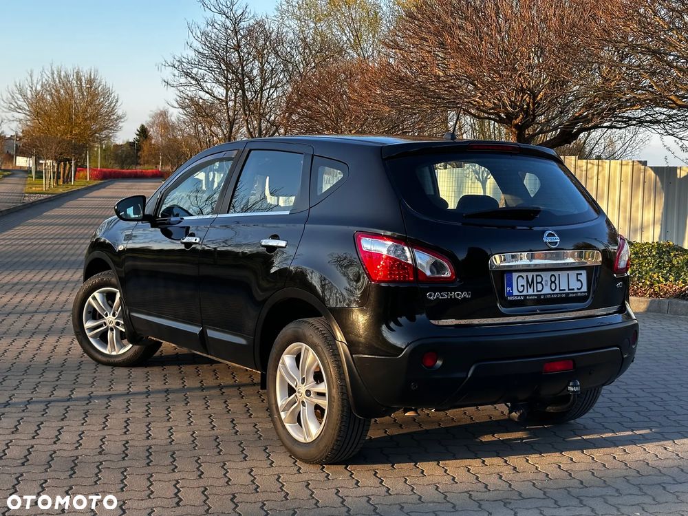 Nissan Qashqai 2.0 dCi Tekna EU5 - 21