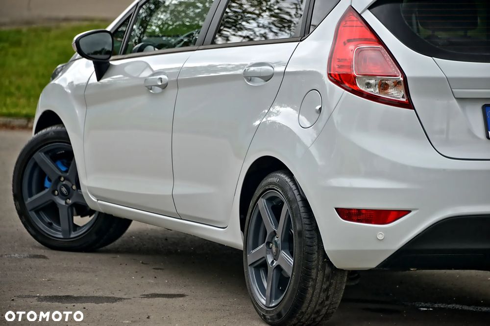 Ford Fiesta 1.25 Titanium EU5 - 18