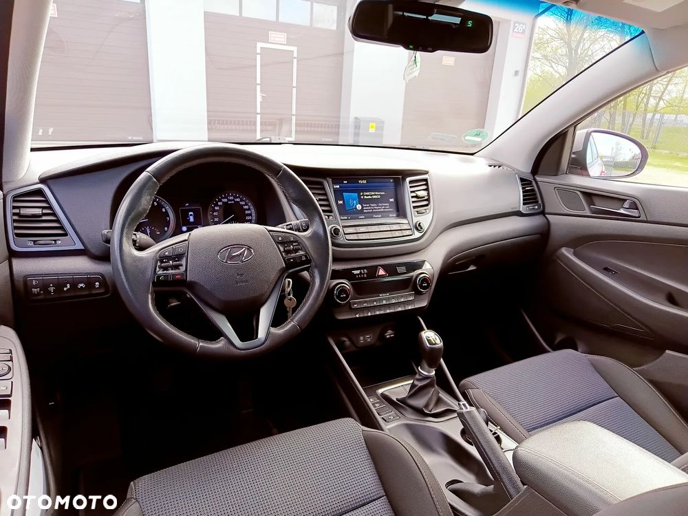 Hyundai Tucson 1.6 T-GDi Comfort 2WD - 24