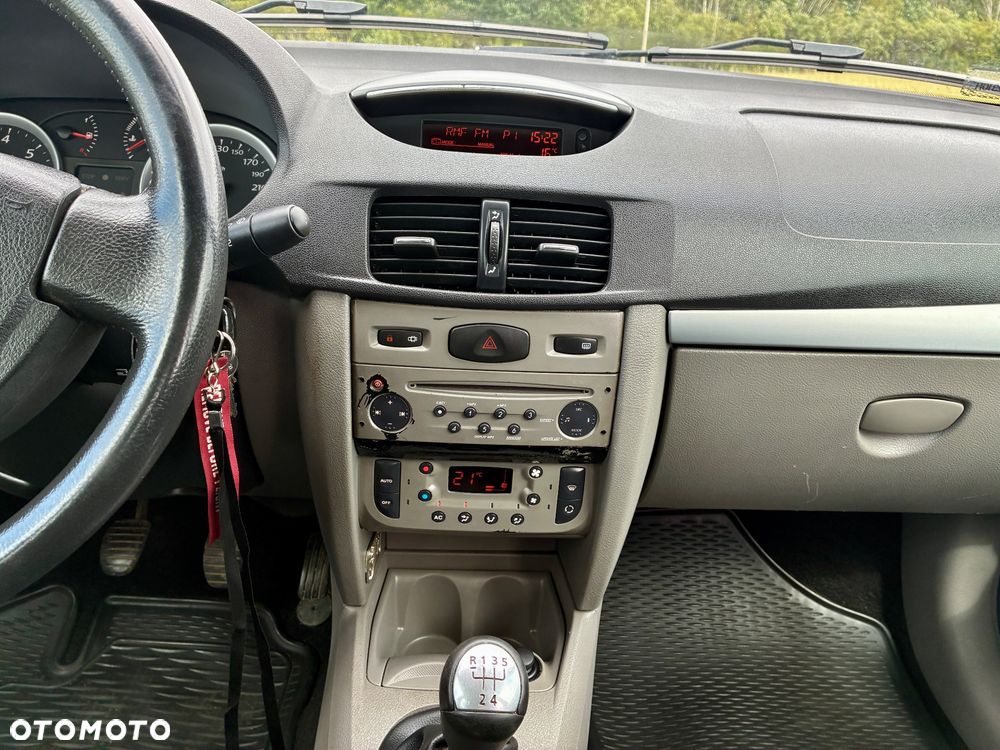 Renault Thalia 1.2 16V All Inclusive Euro5 - 29