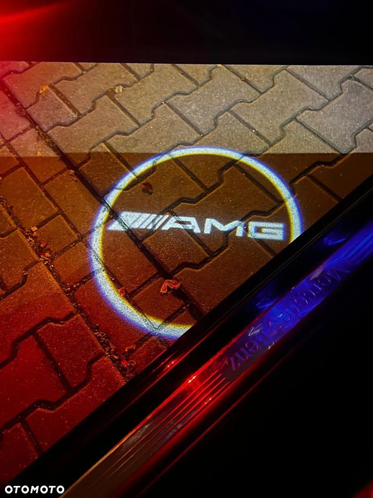 Mercedes-Benz Klasa E 300 Coupe 9G-TRONIC - 19