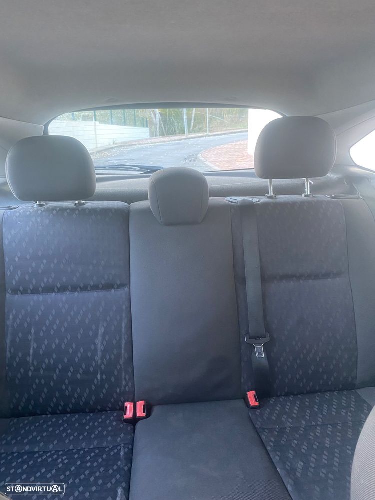 Ford Focus - 8