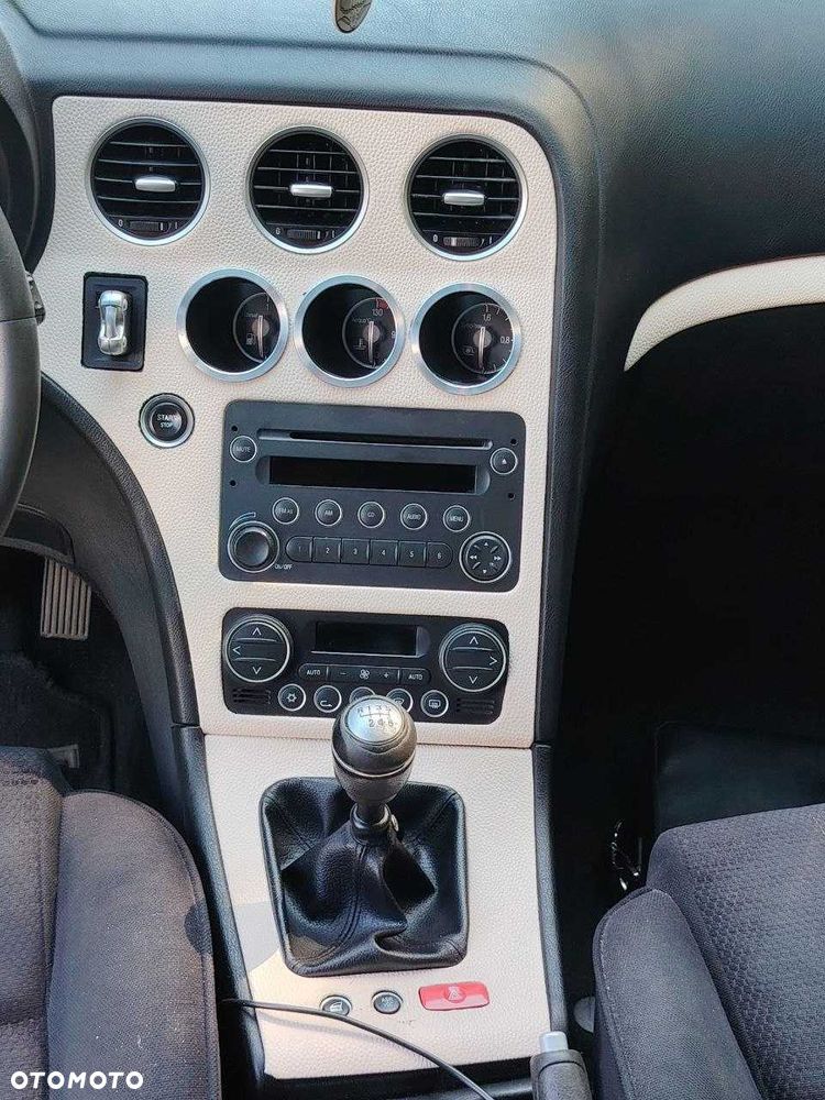 Alfa Romeo 159 - 6