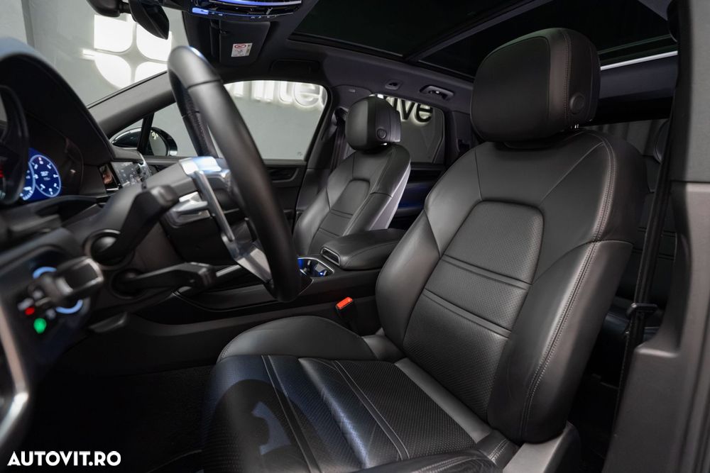 Porsche Cayenne E-Hybrid Tiptronic S - 26