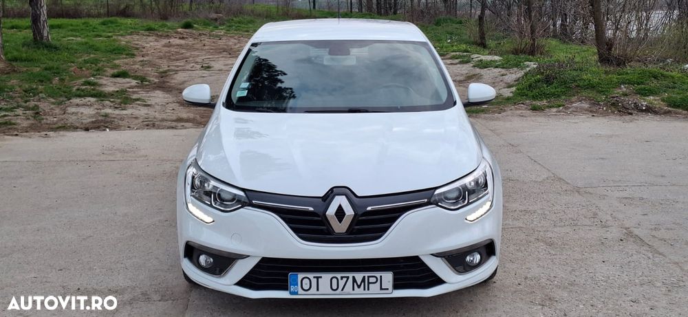 Renault Megane Blue dCi 116 Life - 10