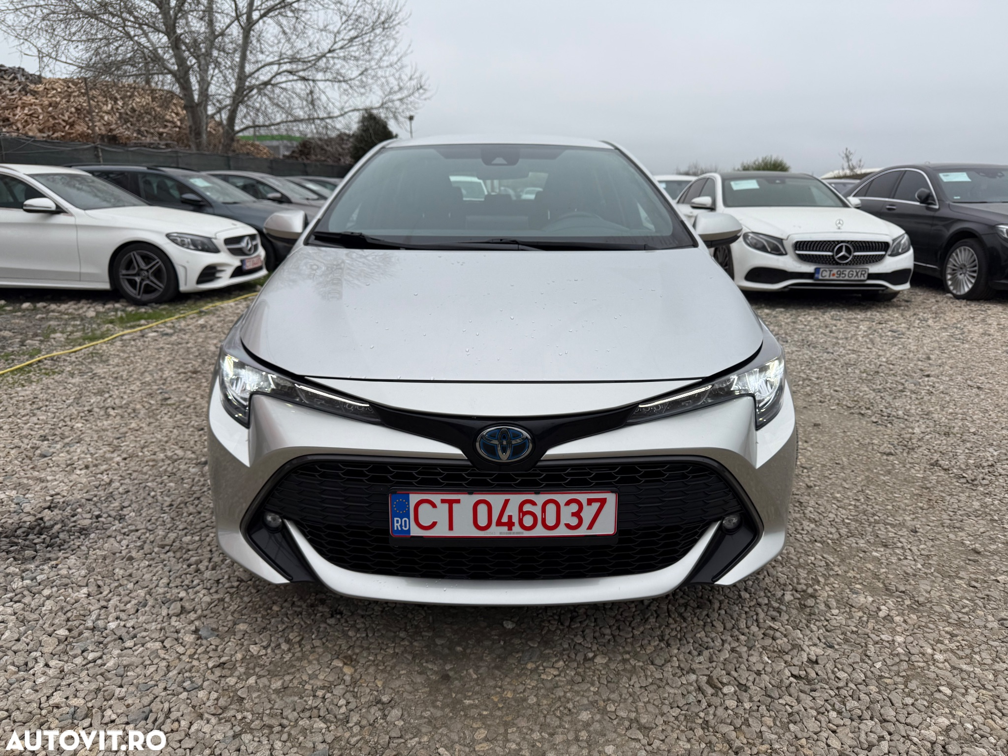 Toyota Corolla 2.0 Hybrid Lounge - 31
