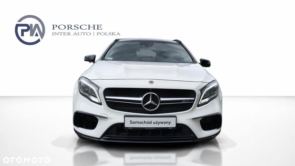 Mercedes-Benz GLA - 9