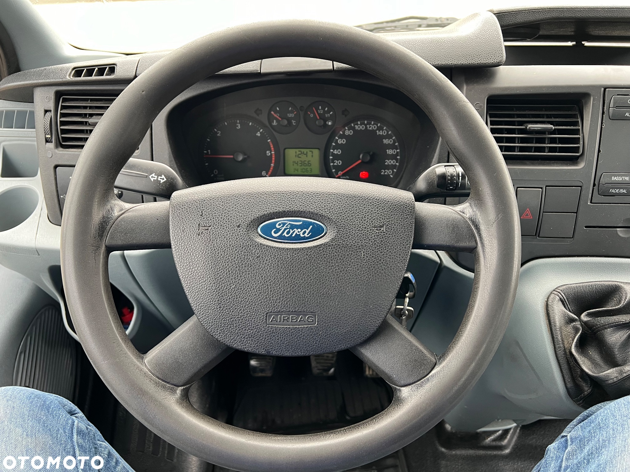 Ford Transit - 25