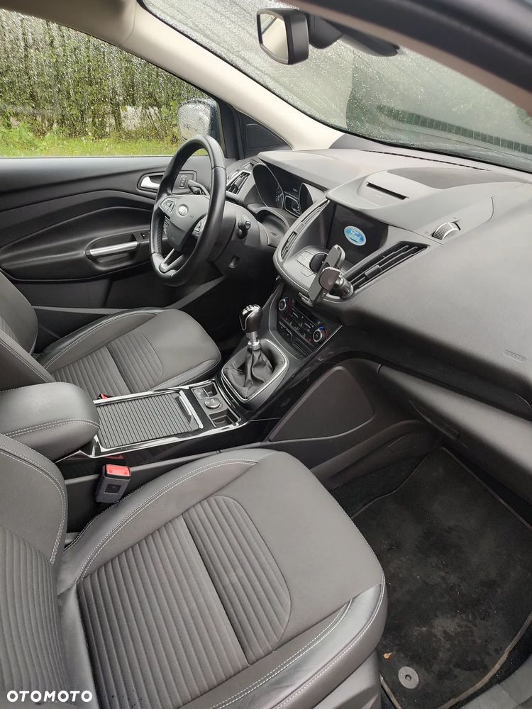 Ford Kuga 1.5 EcoBoost FWD Titanium ASS MMT6 - 12