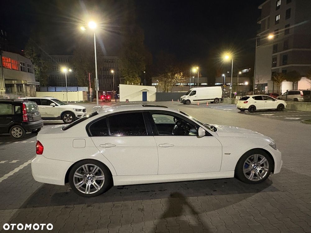 BMW Seria 3 318i - 2