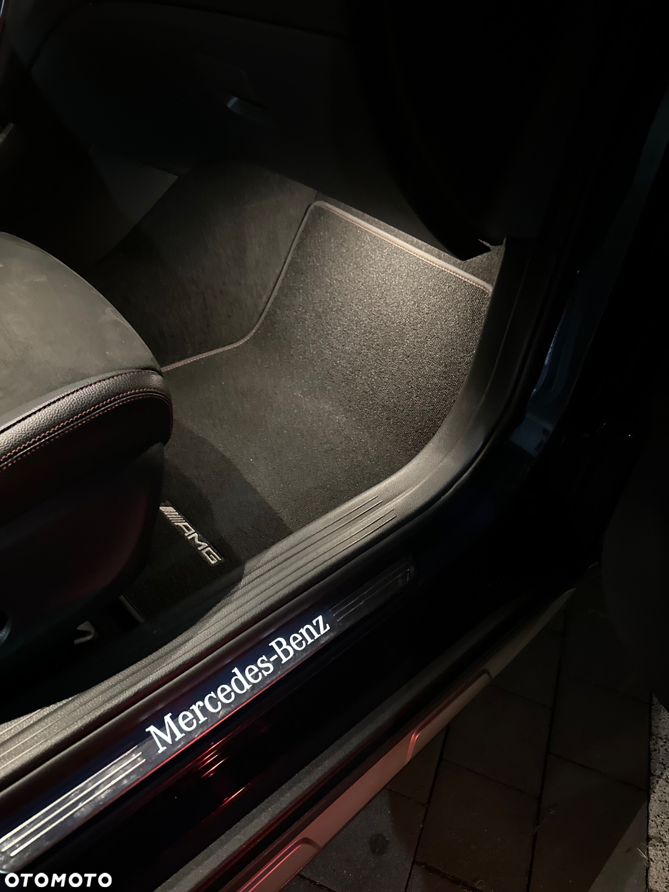 Mercedes-Benz GLA - 14