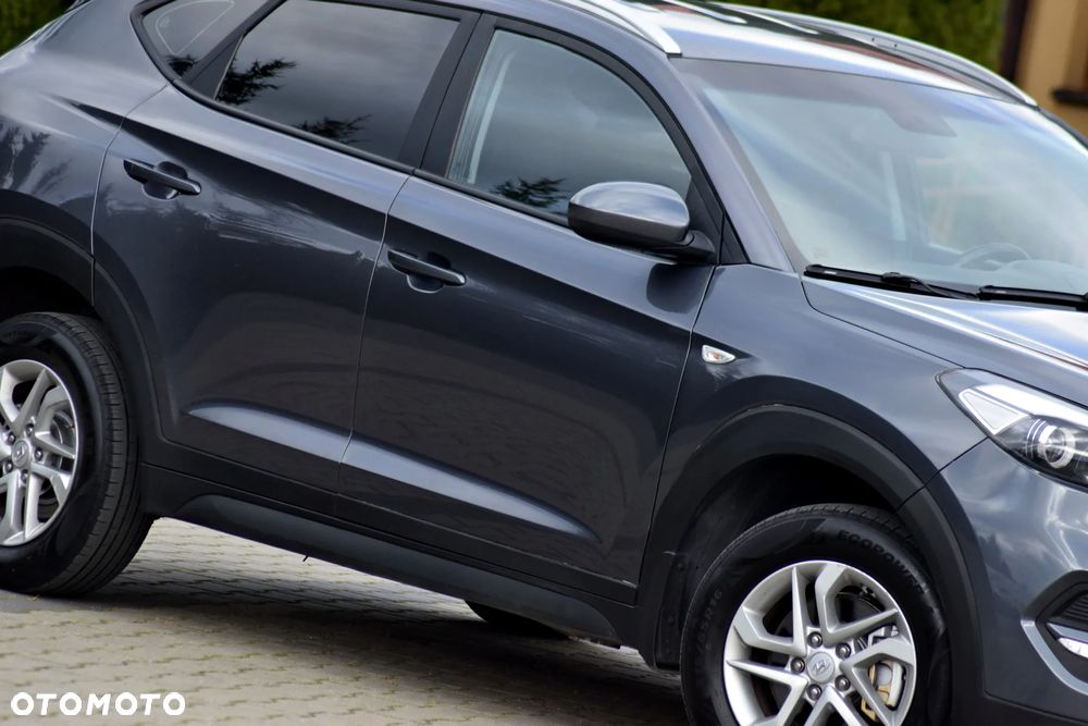 Hyundai Tucson 2.0 CRDI 4WD Automatik Premium - 24