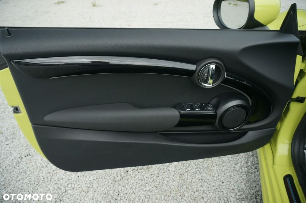 MINI John Cooper Works - 22