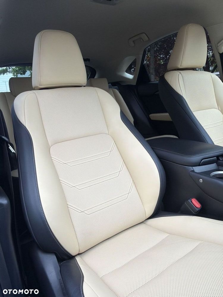 Lexus NX 300h Comfort AWD - 22