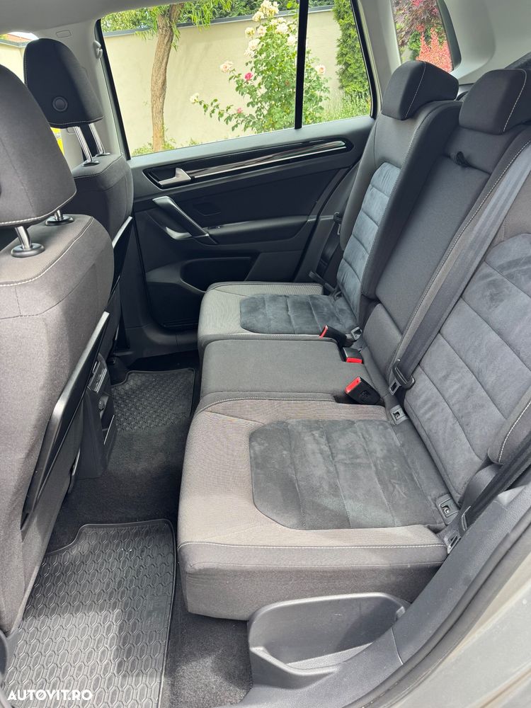 Volkswagen Golf Sportsvan 2.0 TDI DPF DSG BMT Highline - 10