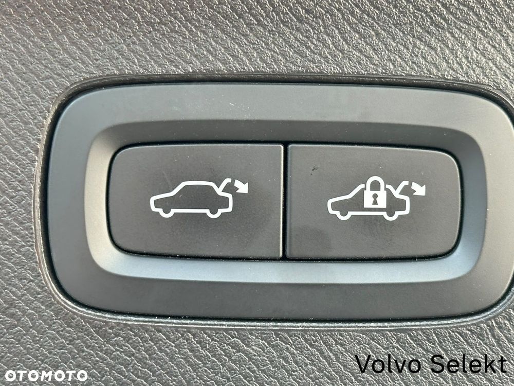 Volvo XC 90 - 24