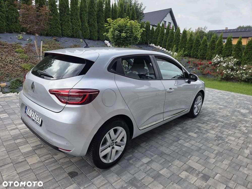 Renault Clio - 26