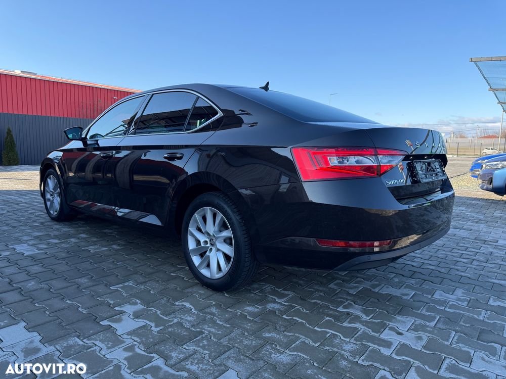 Skoda Superb 1.5 TSI ACT DSG Ambition - 8