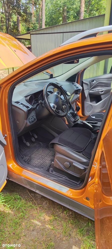 Ford Kuga 1.5 EcoBoost 2x4 Titanium - 18