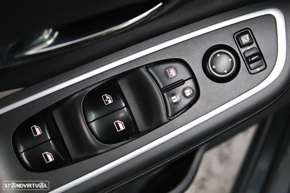 Nissan Micra 1.0 IG-T N-Design Black - 19