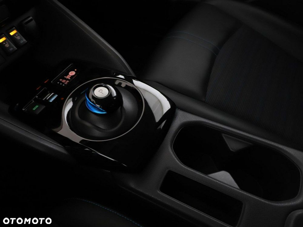 Nissan Leaf 40kWh N-Connecta - 28