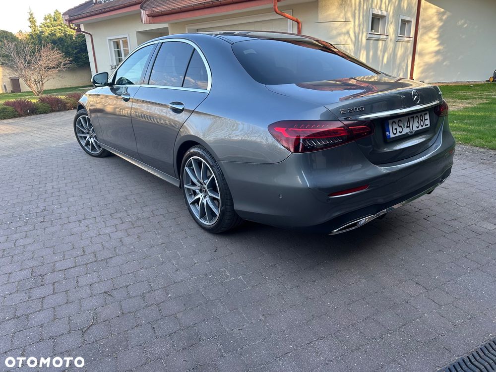 Mercedes-Benz Klasa E 200 4-Matic AMG - 5